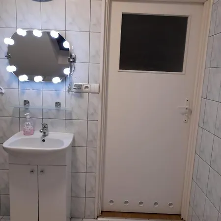 Nad Stawem Mazuchowka Фермерский дом *